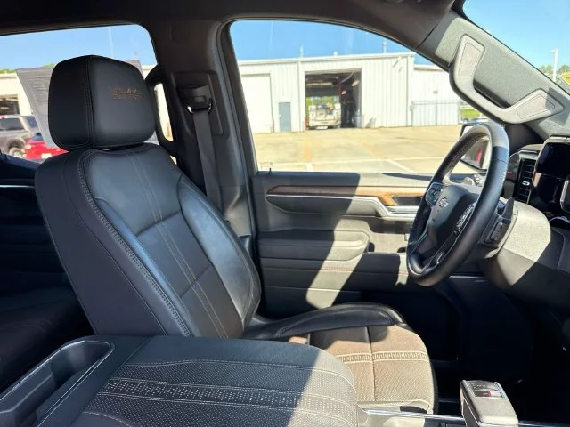 Used 2024 Beige Chevrolet High Country image 22