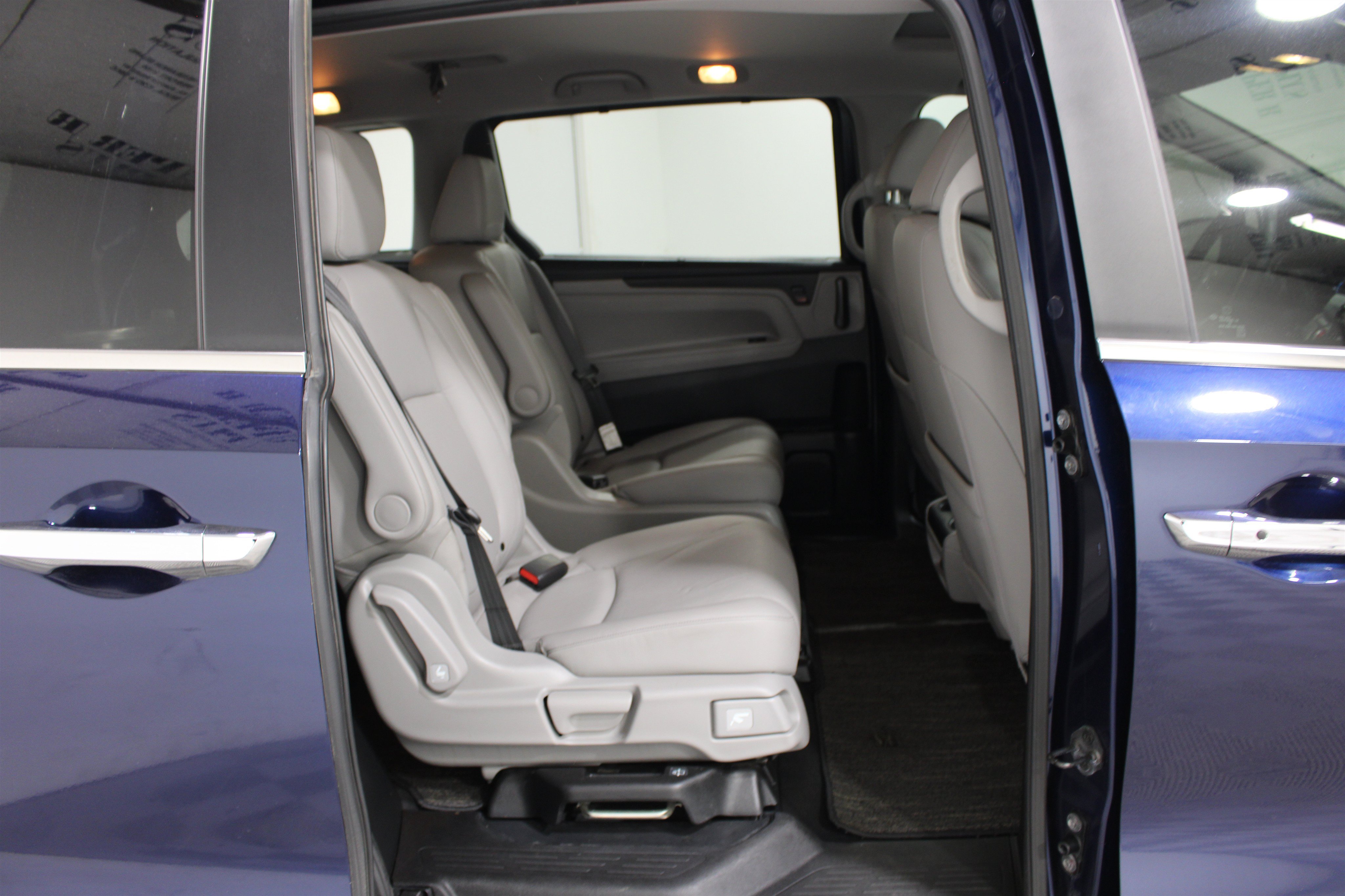 Used 2024 Blue Honda EX-L image 24