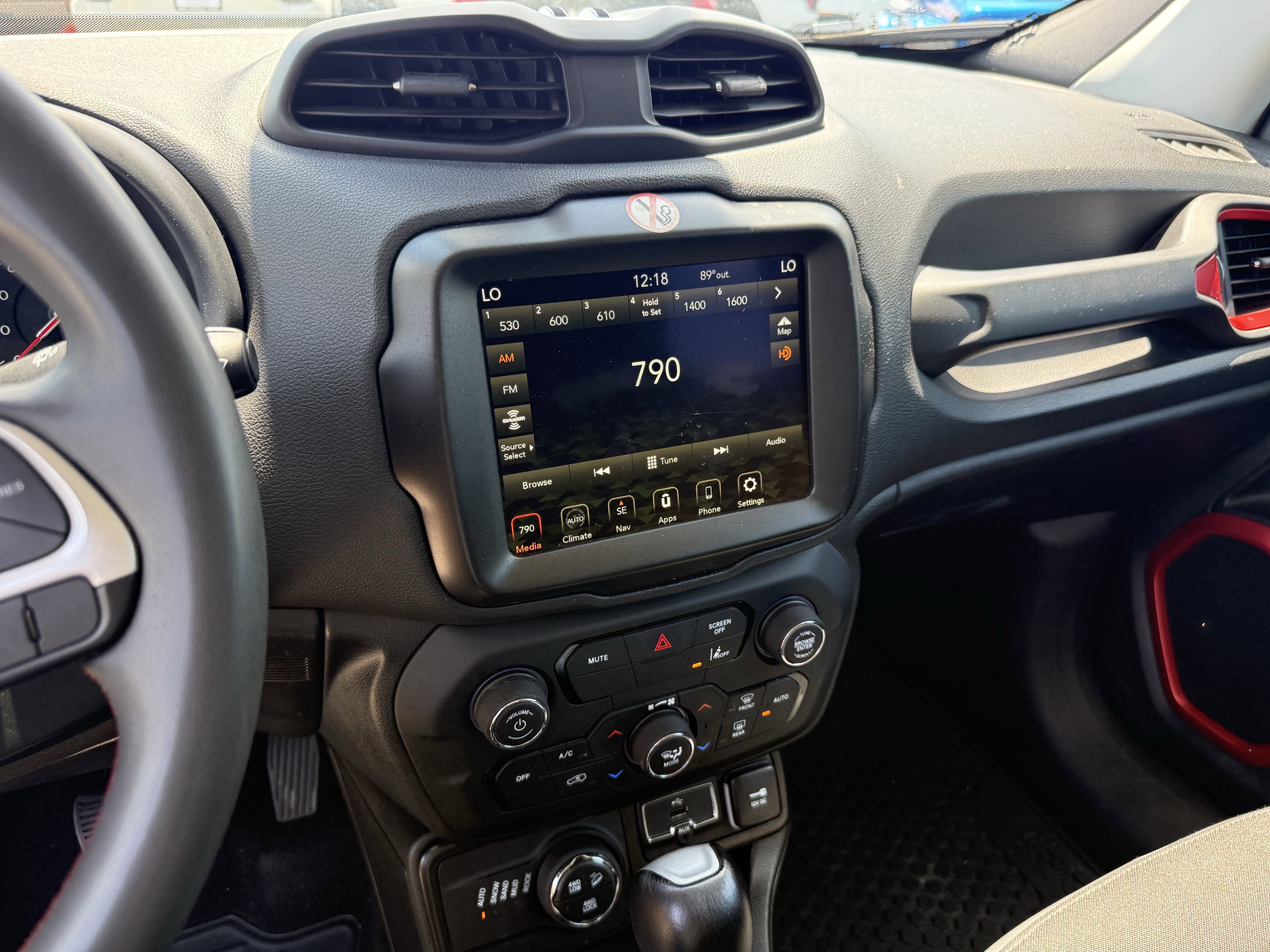 Used 2023 Alpine White Clearcoat Jeep Trailhawk image 19