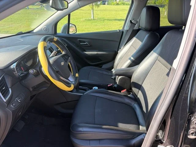 Used 2019 Black Chevrolet LT image 9