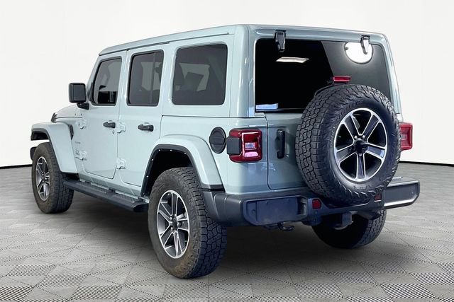 Used 2023 Gray Jeep Sahara image 4