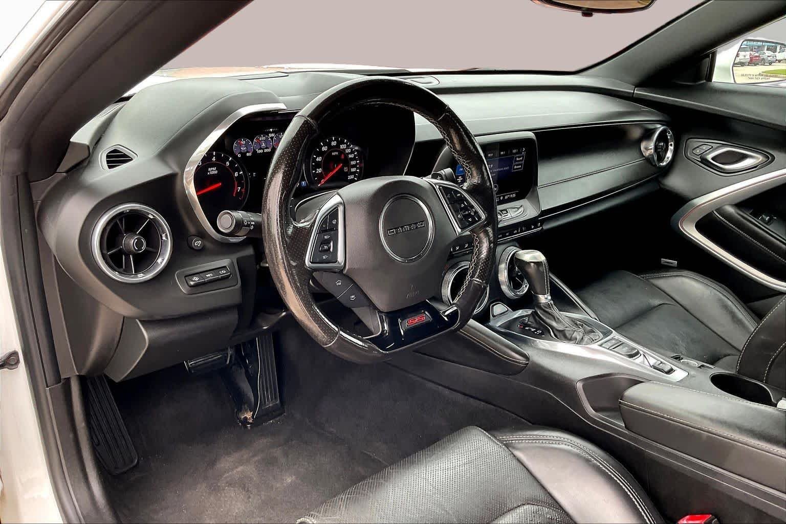 Used 2019 Summit White Chevrolet 2SS image 15