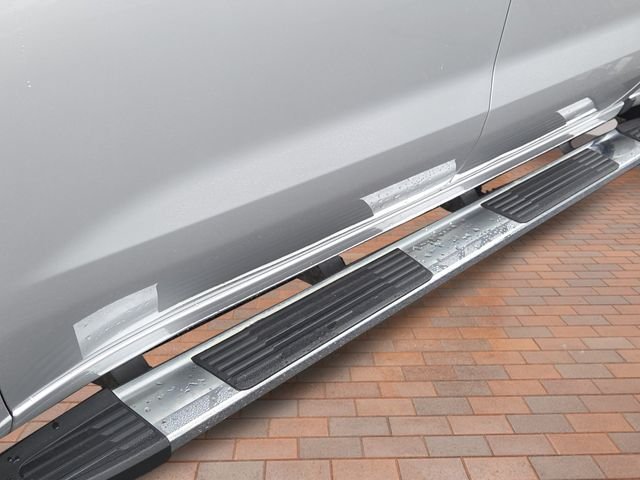 Used 2022 Silver Ice Metallic Chevrolet LT image 15
