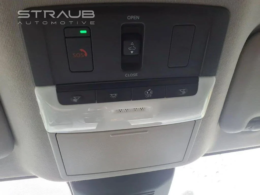 Used 2025 Electric Blue Metallic/Super Black Nissan SR image 39