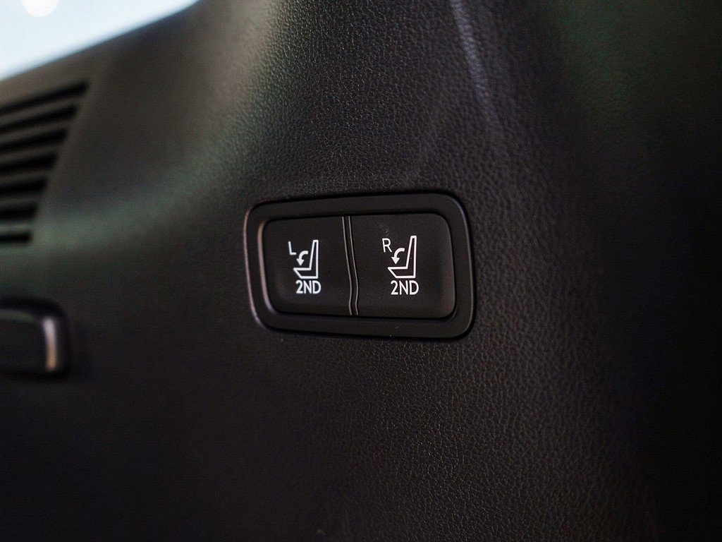 2026 Hyundai Santa Fe Limited - Photo 9