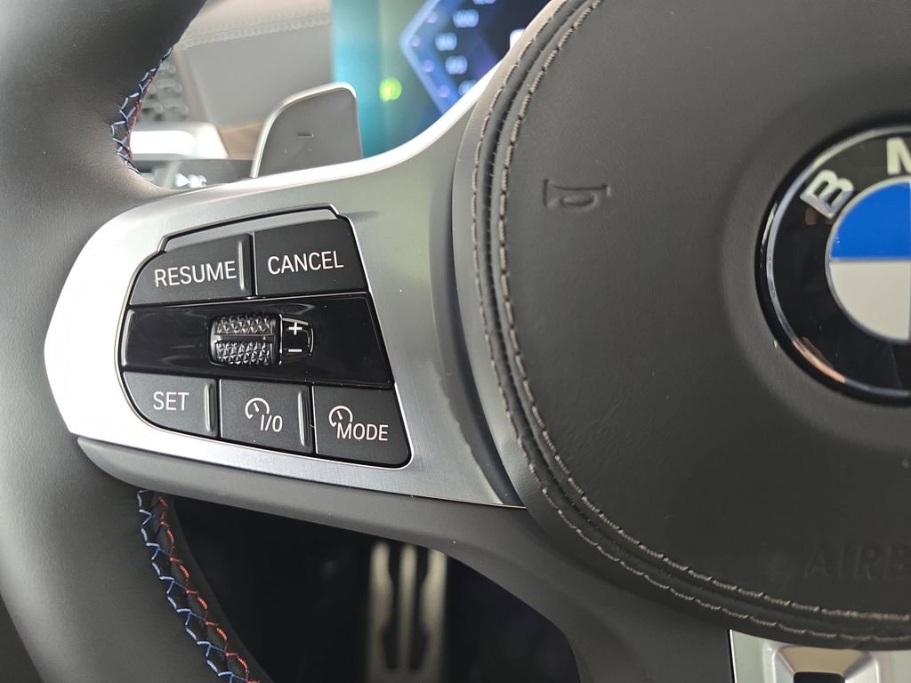 2026 BMW X7 M60i - Photo 18