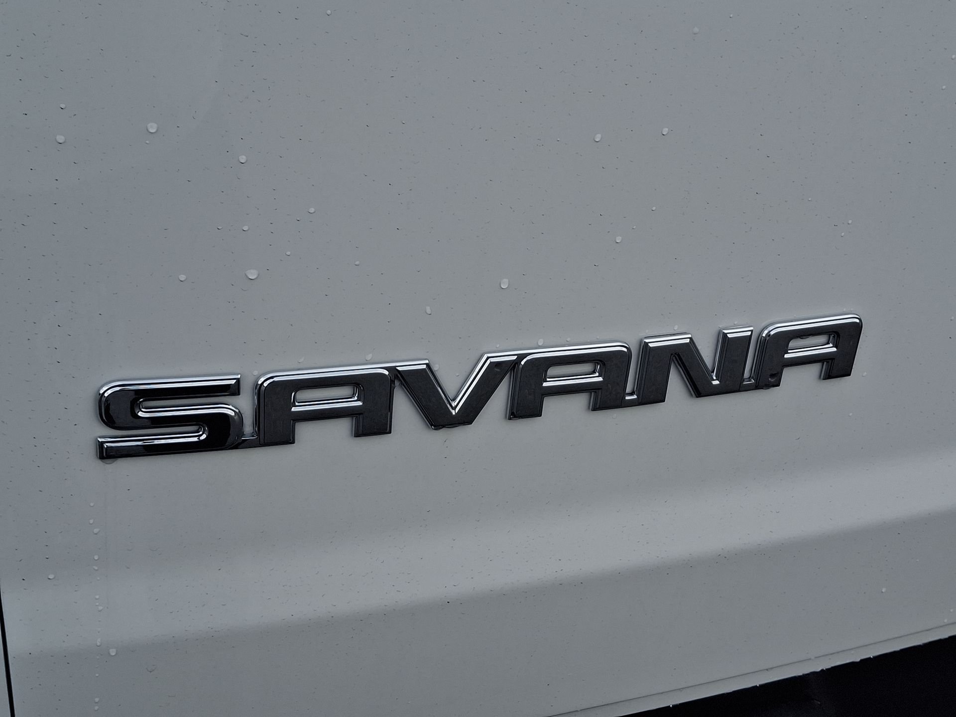 2025 GMC Savana Cargo Work Van - Photo 38