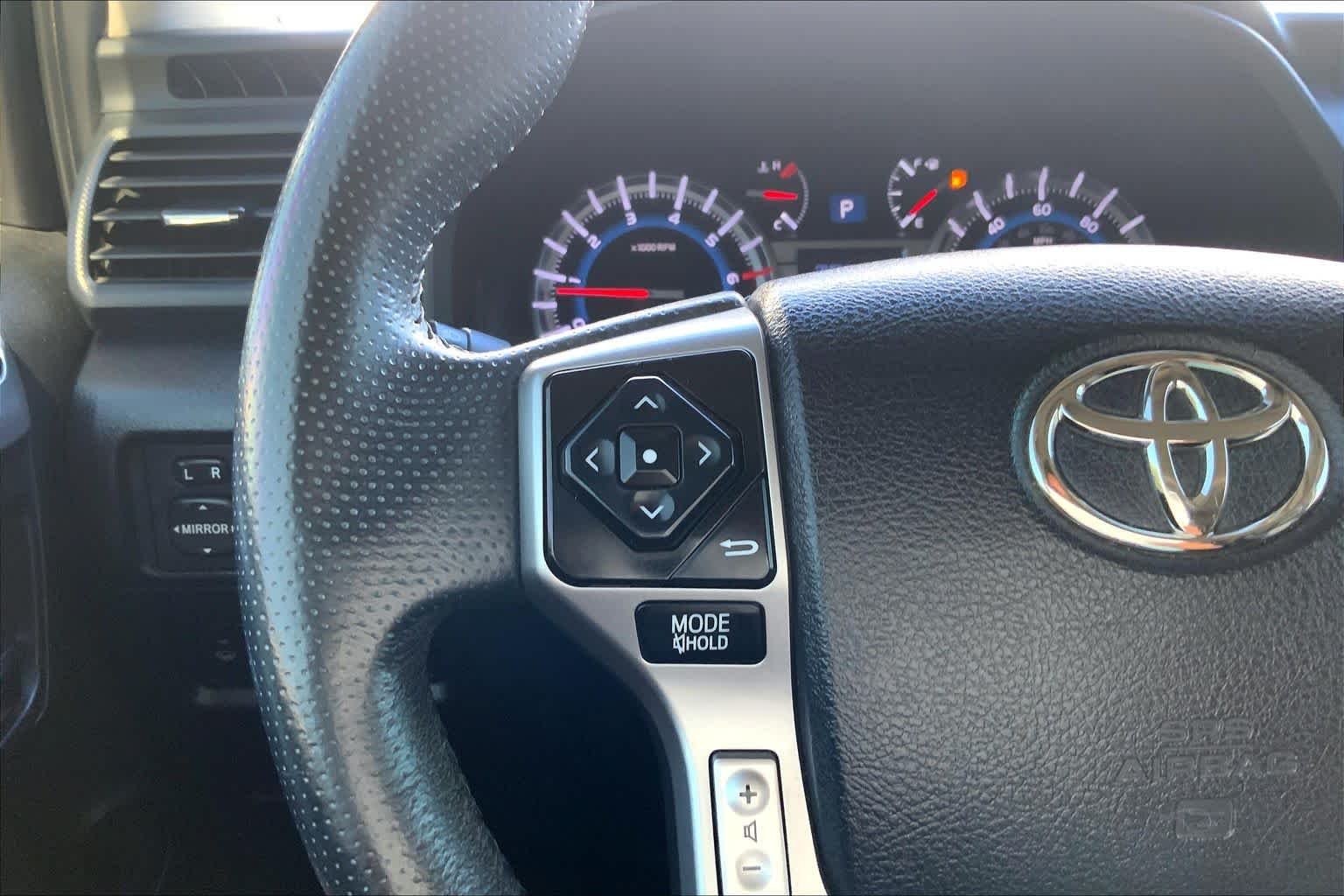 Used 2019 Magnetic Gray Metallic Toyota SR5 Premium image 21