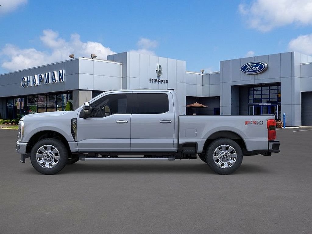 New 2026 Glacier Gray Metallic Tri-Coat Ford F-250® Lariat® image 3