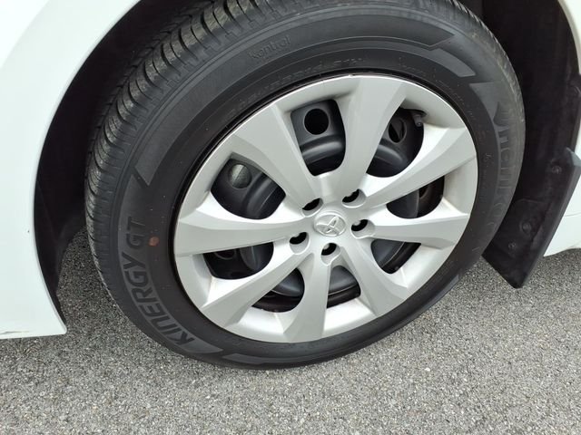 Used 2025 White Toyota LE image 3