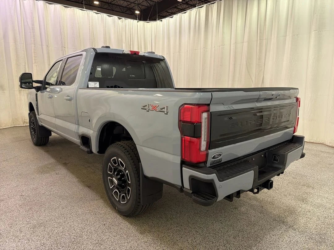 New 2026 Glacier Gray Metallic Tri-Coat Ford F-250® Platinum® image 9