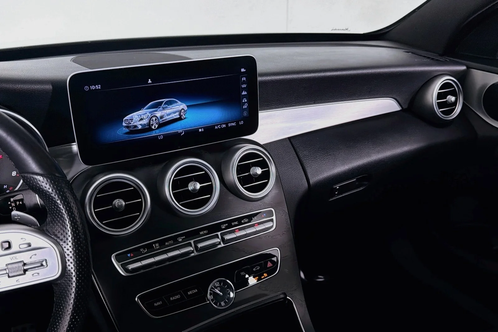 Used 2020 Polar White Mercedes-Benz C 300 image 20