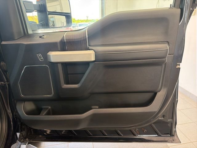 Used 2021 Blue Ford Lariat image 14
