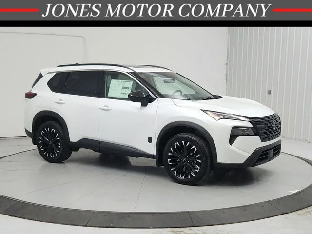 2026 Nissan Rogue Dark Armor's photo