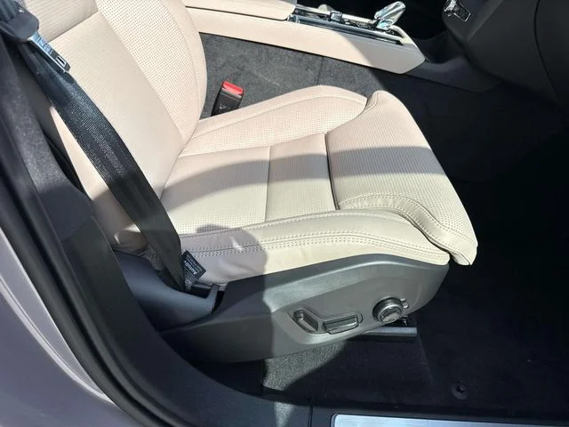 New 2026 Aurora Silver Volvo Ultra image 14