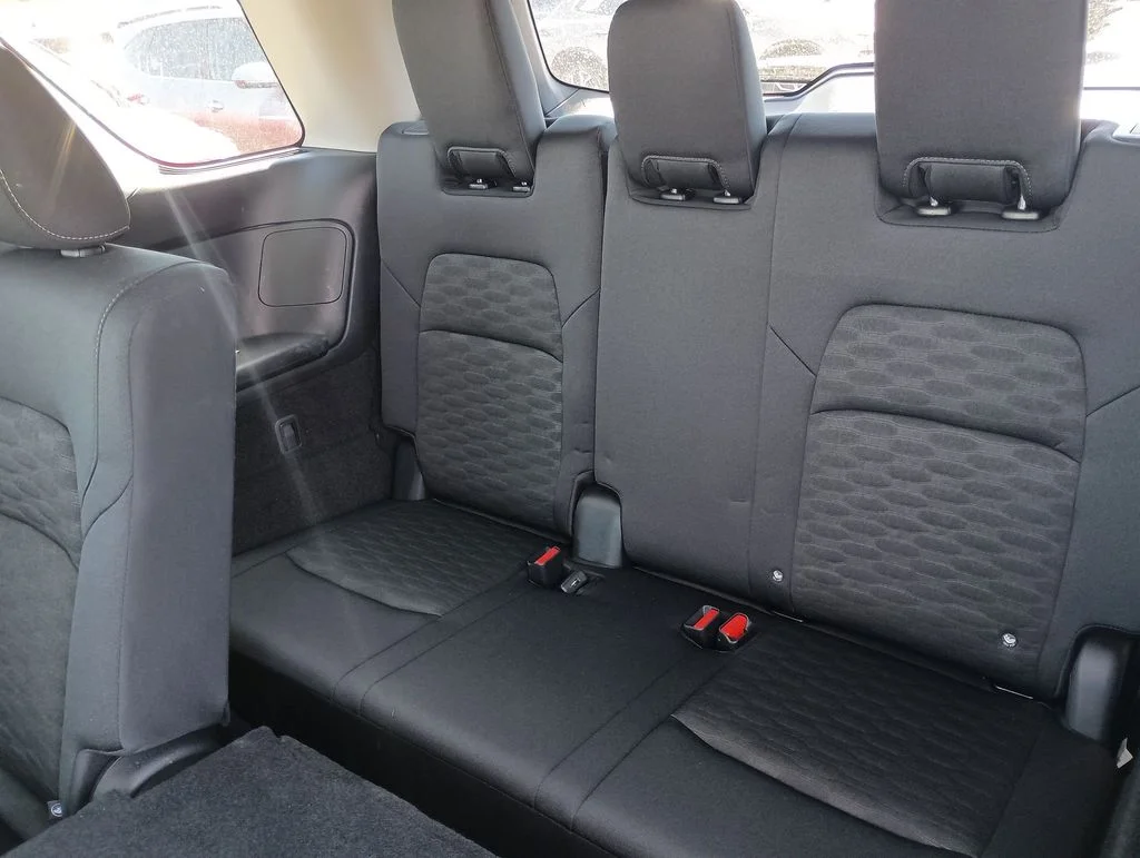 Used 2024 White Nissan S image 29