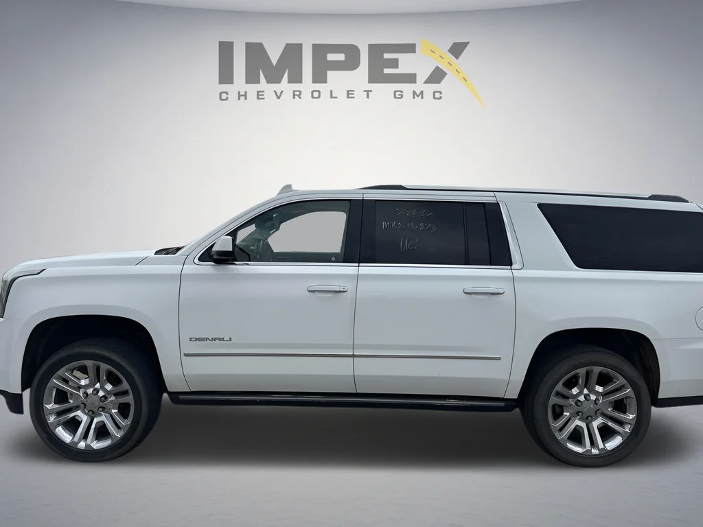 Used 2017 SUMMIT WHITE GMC Denali image 15