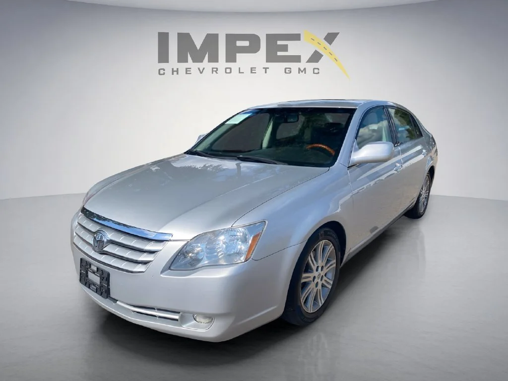 Used 2007 Silver Toyota XL image 1