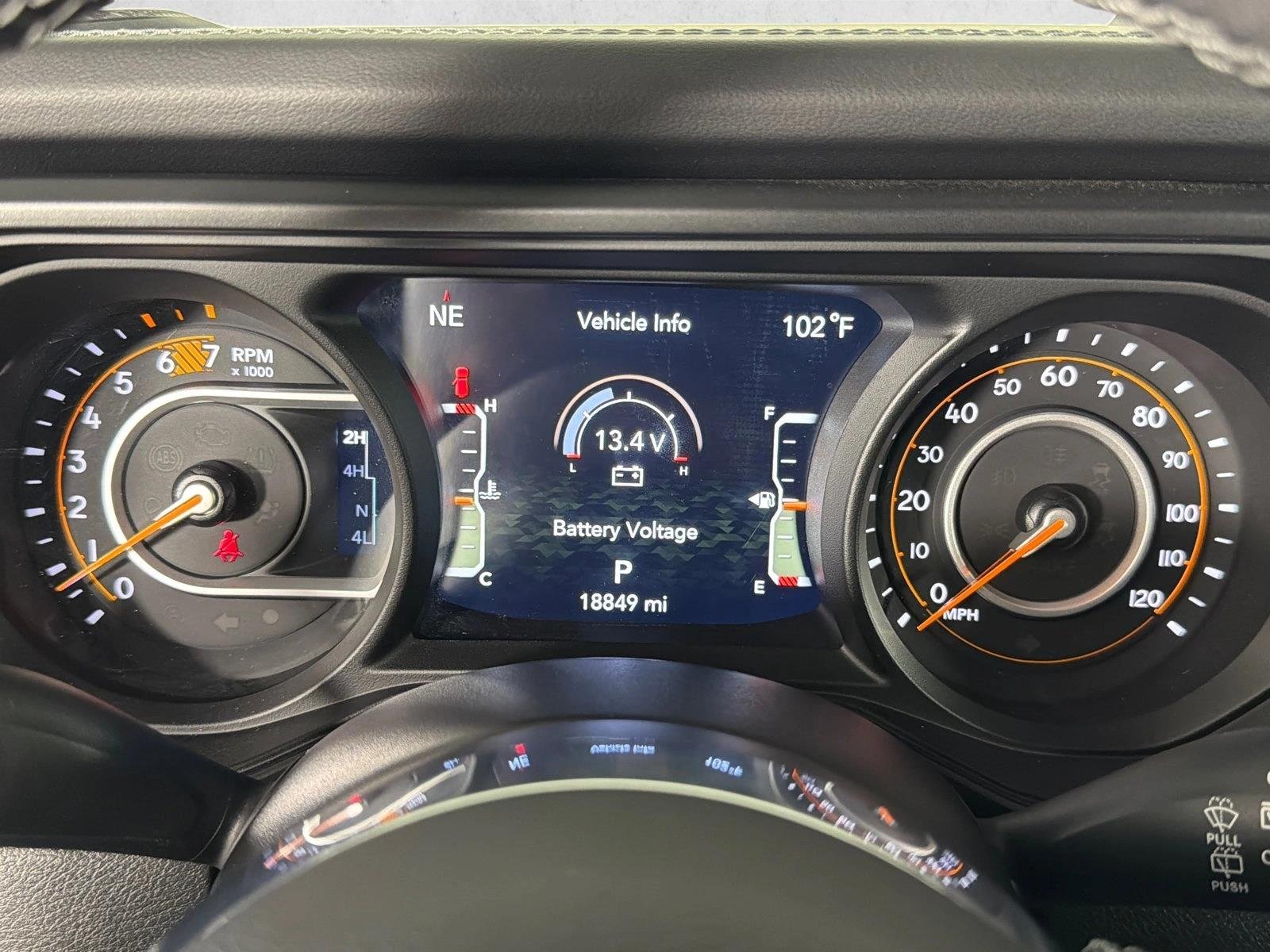 Used 2025 Hydro Blue Pearlcoat Jeep Sahara image 27