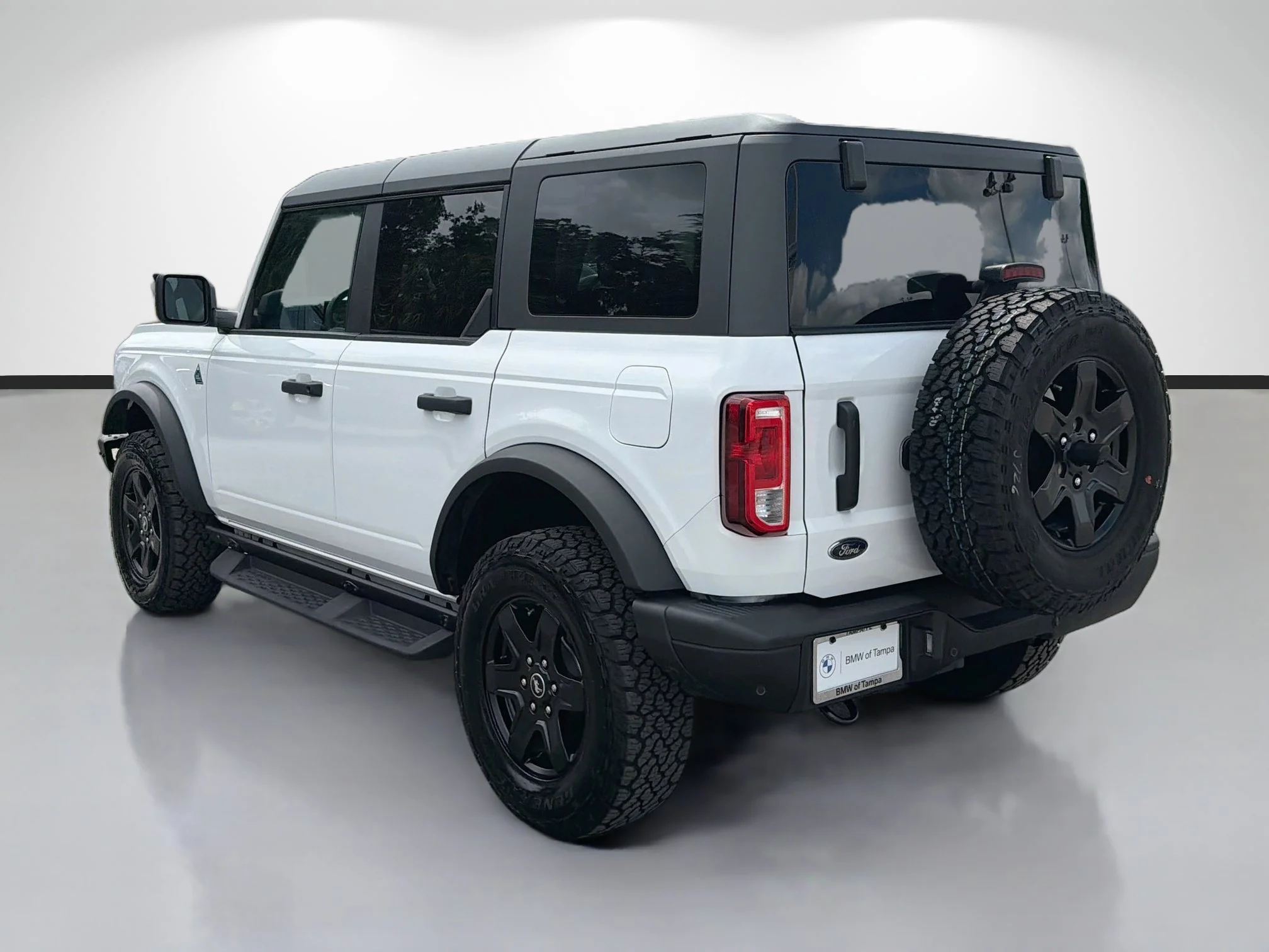 Used 2024 Oxford White Ford Black Diamond image 5