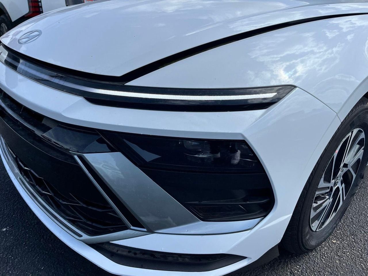New 2026 White Hyundai Blue image 13