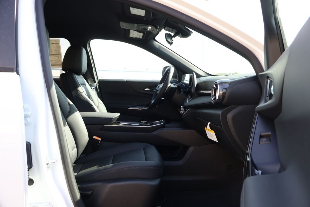 2027 Chevrolet Equinox LT - Photo 42