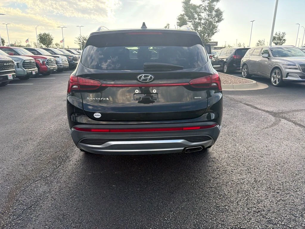 Used 2023 Black Hyundai SEL image 6