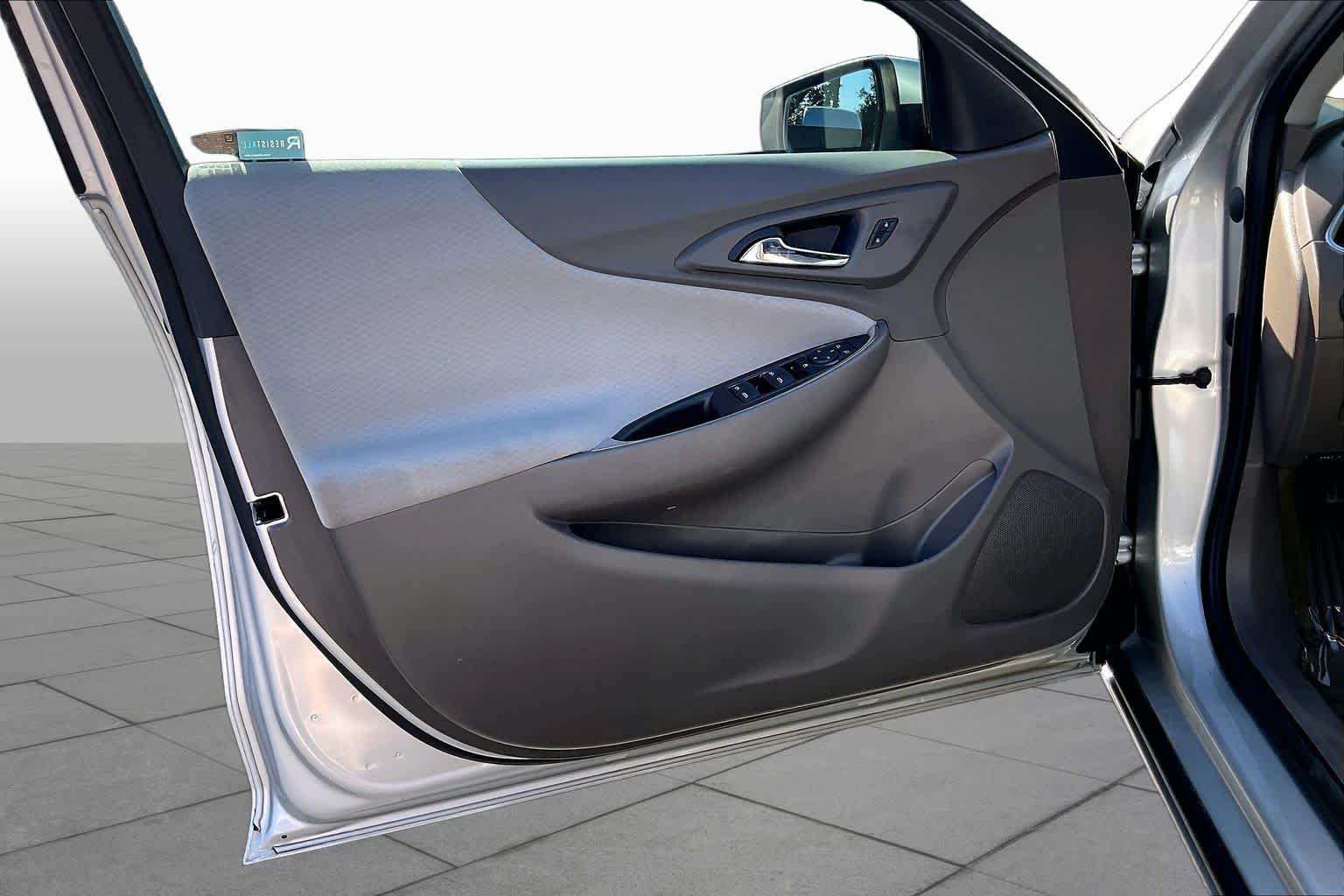 Used 2021 Silver Ice Metallic Chevrolet LT image 22