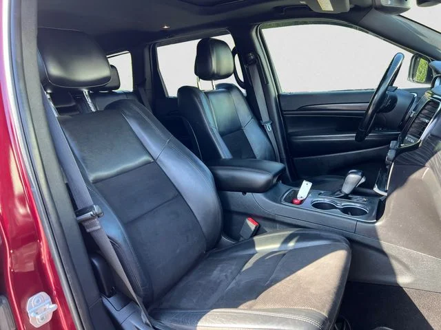 Used 2020 Velvet Red Pearlcoat Jeep Altitude image 15