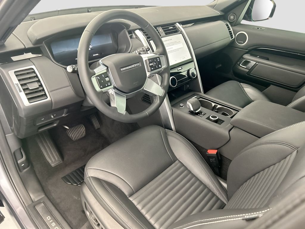 2025 Land Rover Discovery S - Photo 9