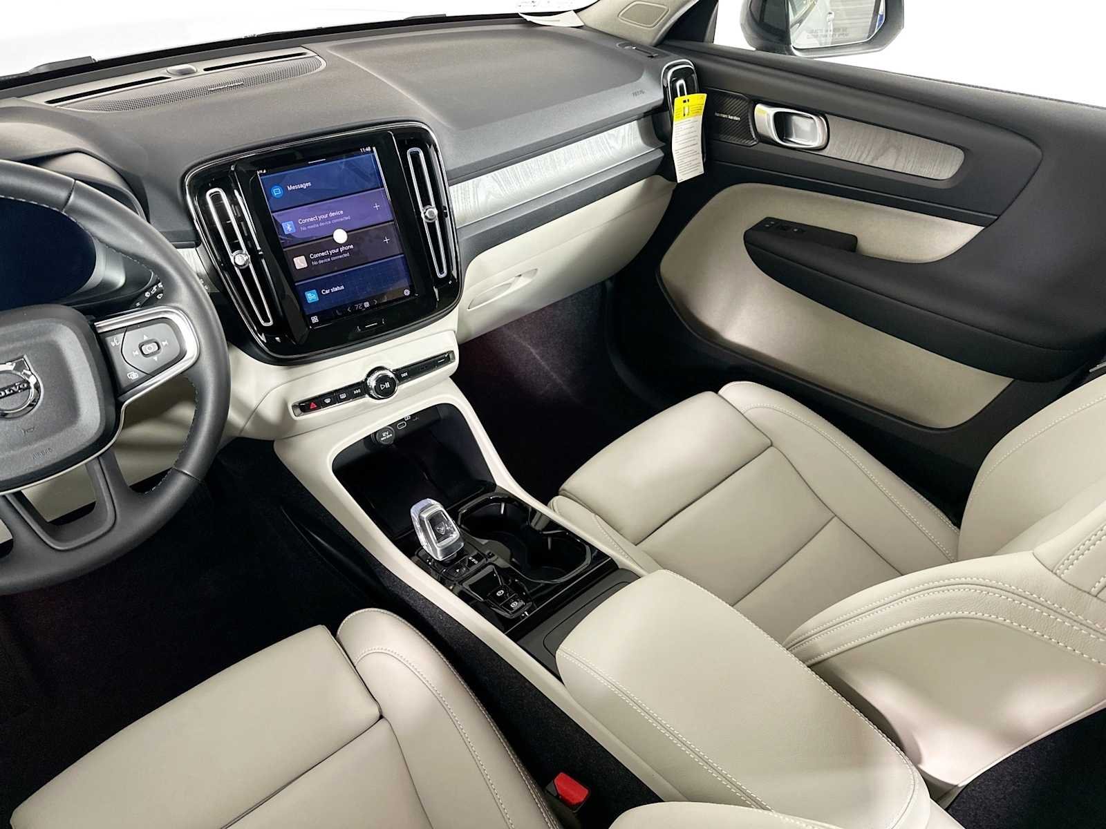 Certified Used 2025 Vapour Grey Volvo Ultra image 21
