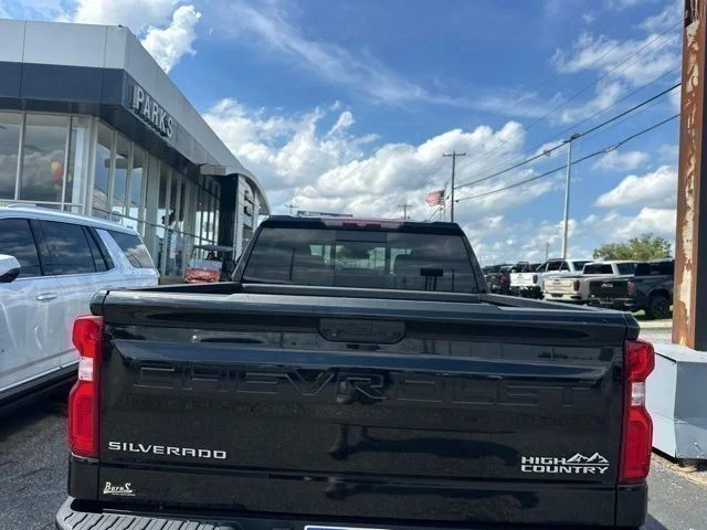 Used 2023 Black Chevrolet High Country image 20