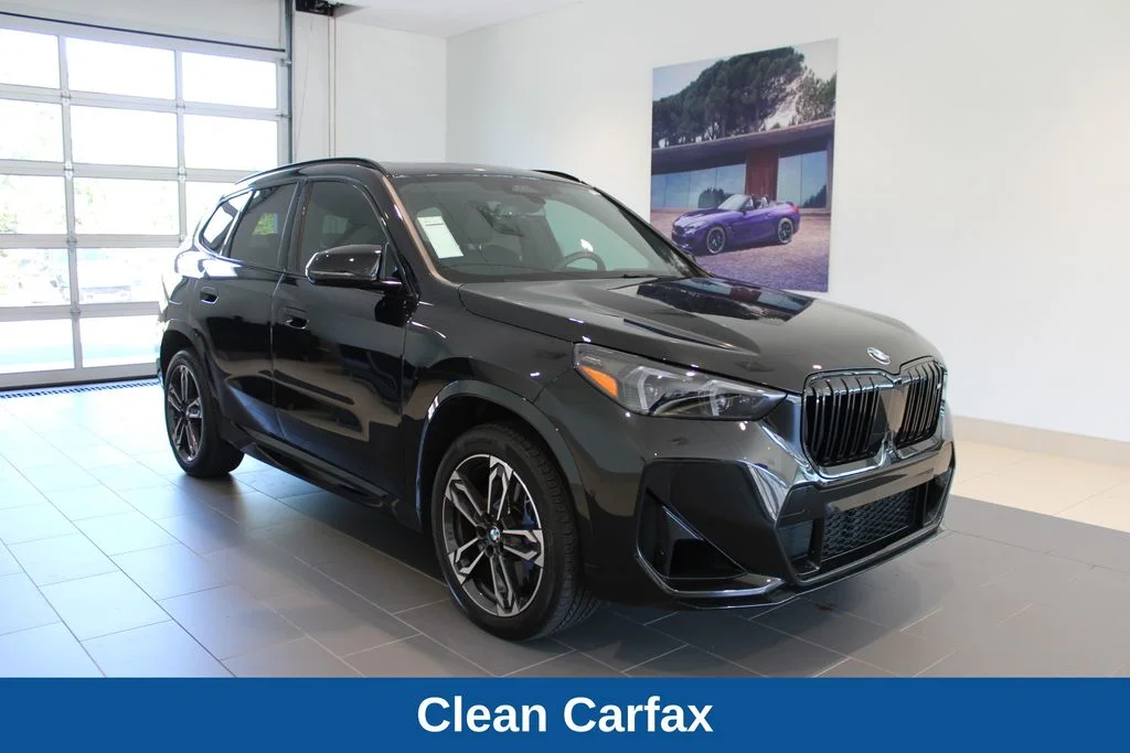 Used 2026 Black Sapphire Metallic BMW M35i image 2