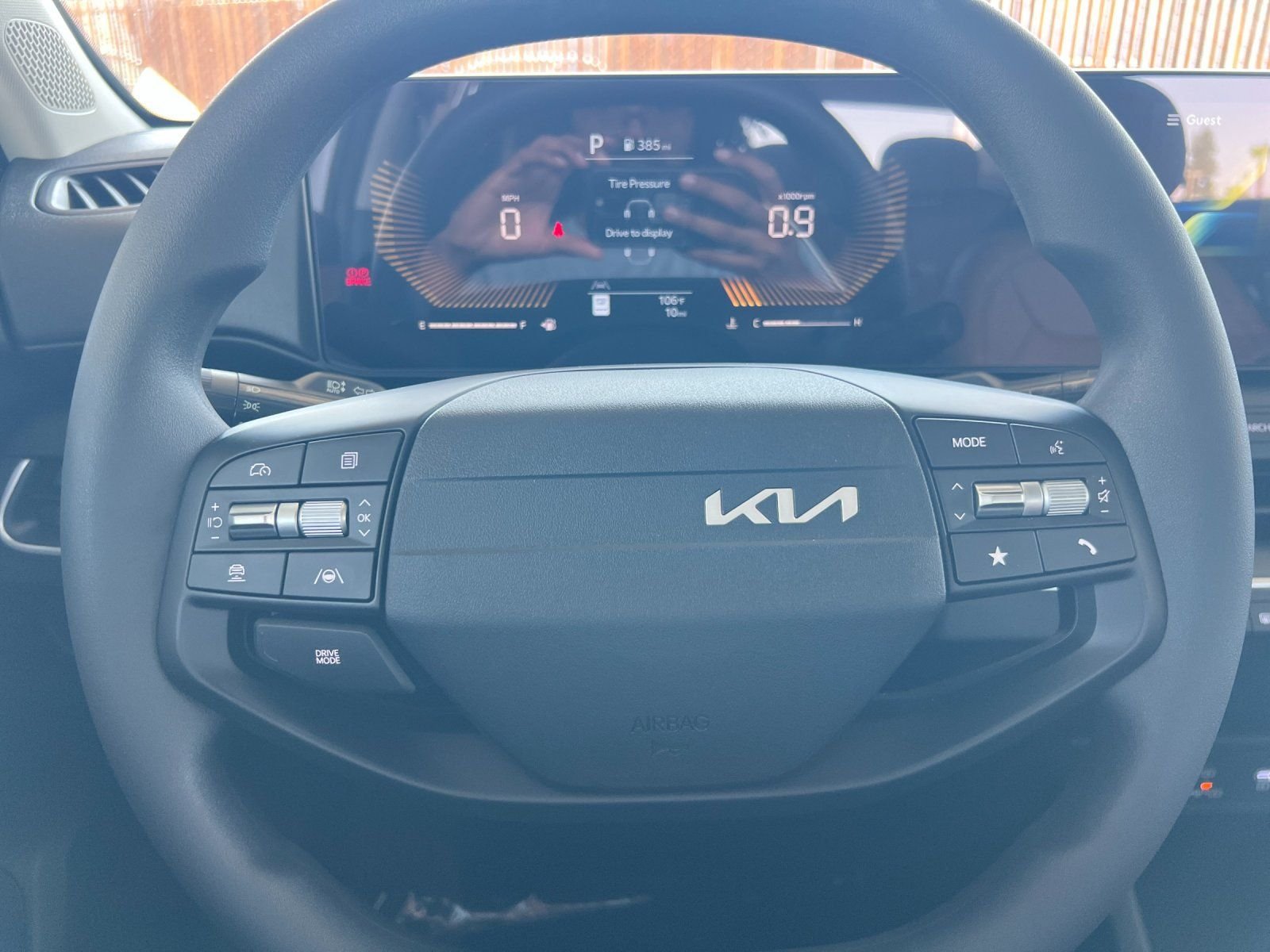 New 2026 Snow White Pearl Kia LXS image 23