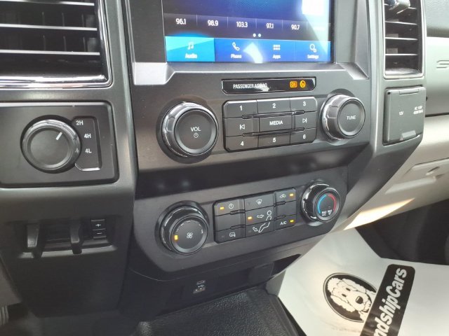 Used 2022 Black Ford XLT image 23