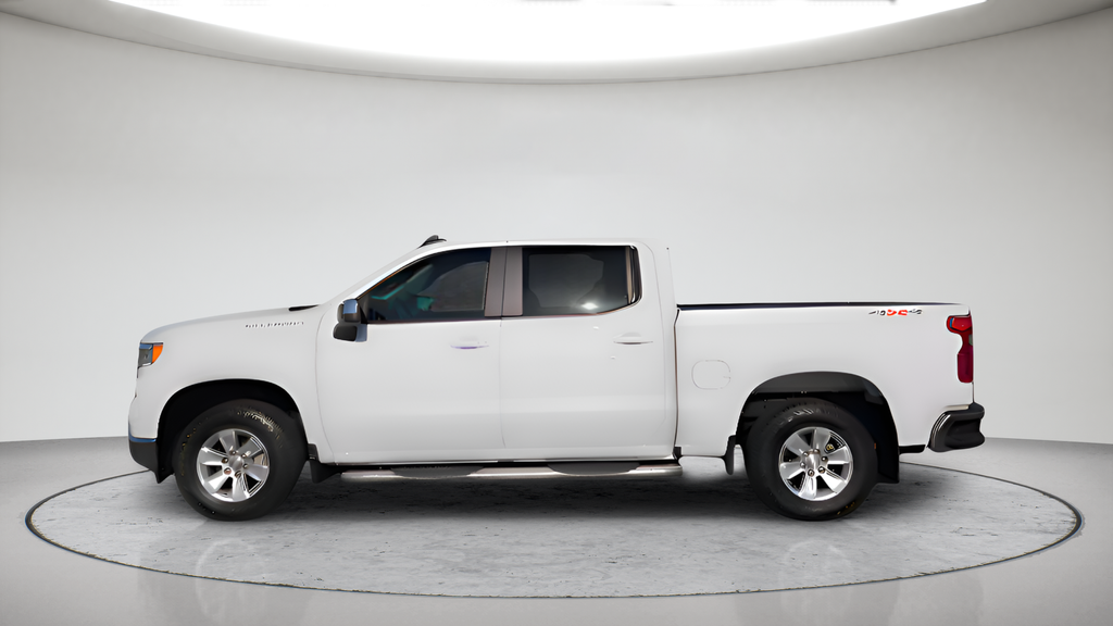 Used 2024 White Chevrolet LT image 7
