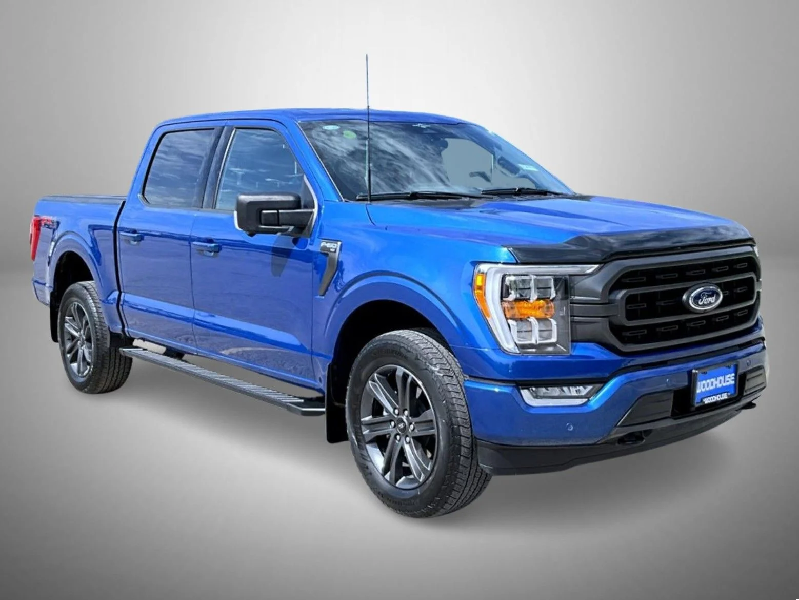 Used 2023 Blue Ford XLT image 3
