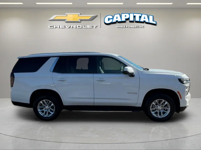 Used 2025 Summit White Chevrolet LT image 6