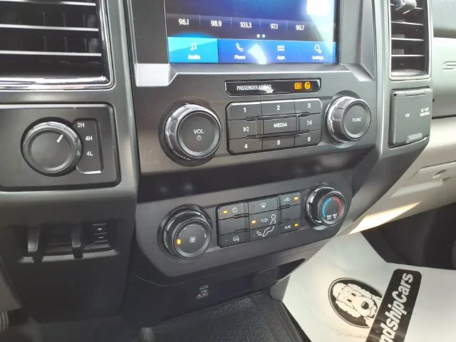 Used 2022 Black Ford XLT image 23