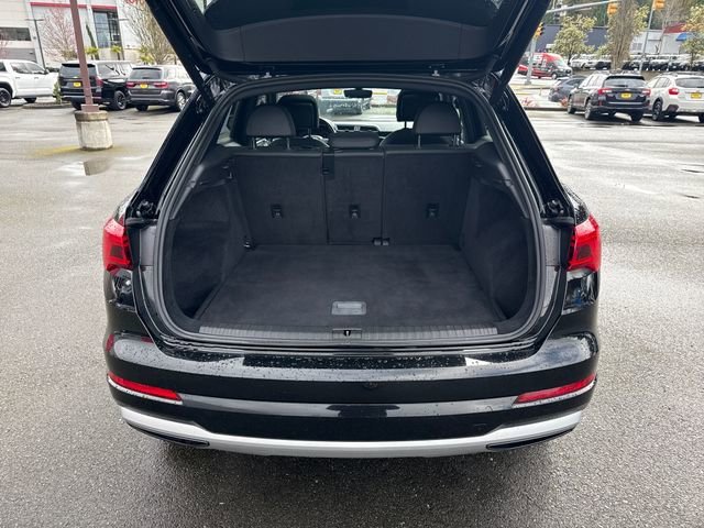 Used 2021 Mythos Black Metallic Audi Premium image 13
