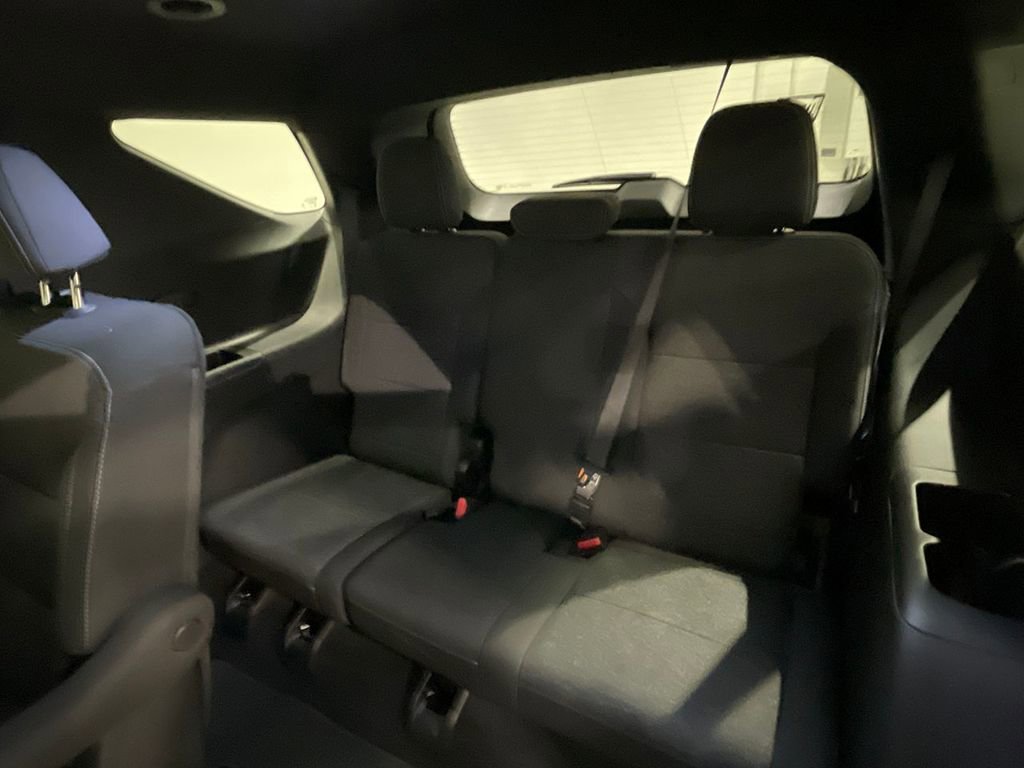 Used 2025 Summit White Chevrolet LT image 20