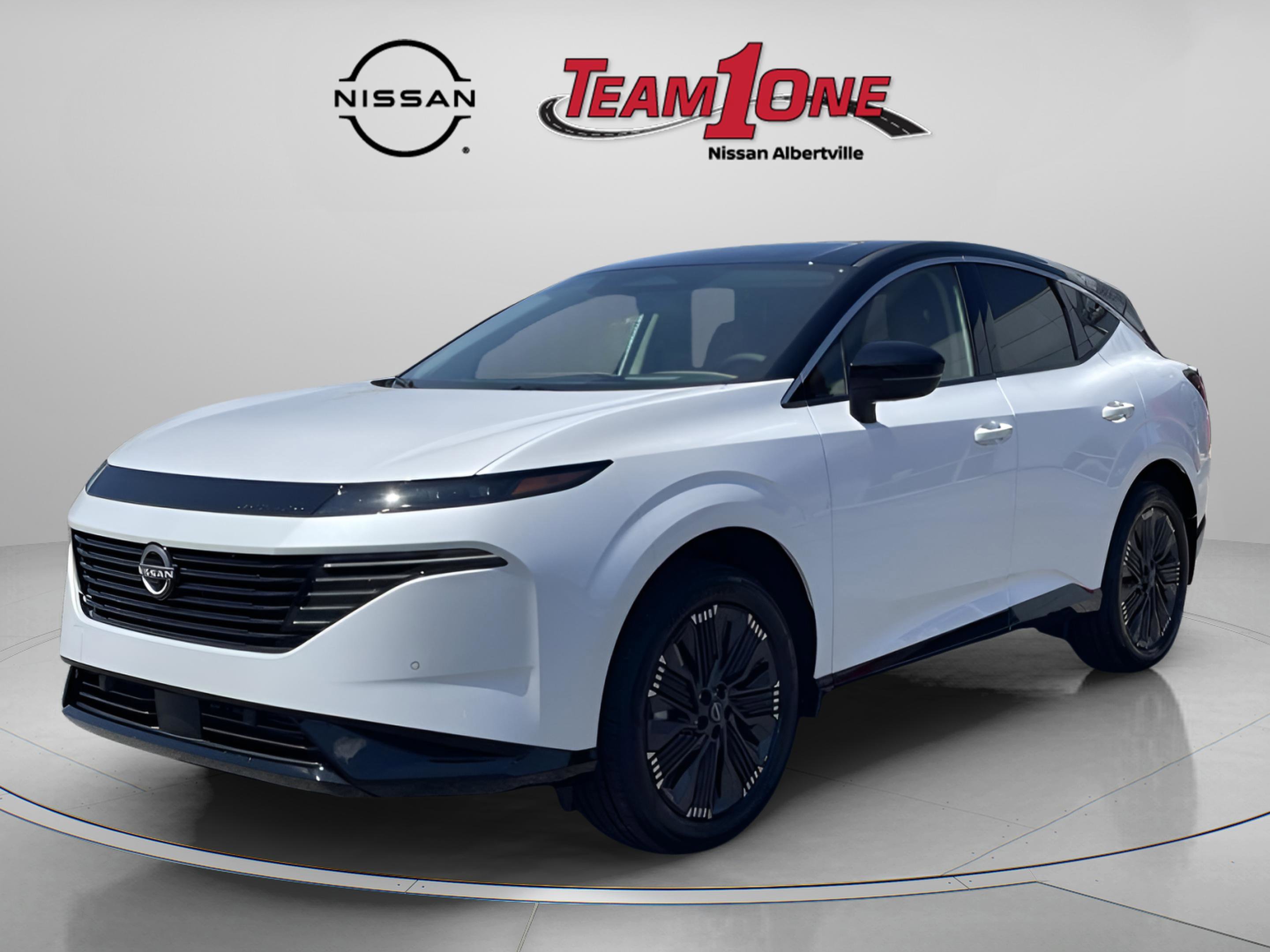 New 2026 Everest White Pearl TriCoat / Super Black Two-tone Nissan Platinum image 3
