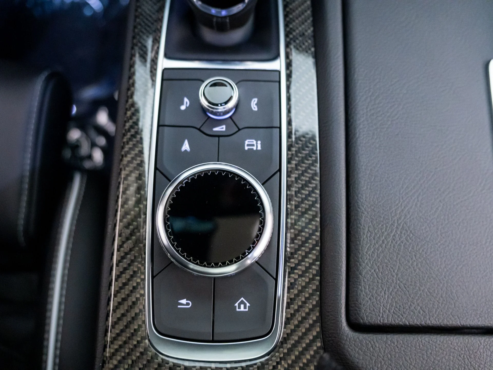 Used 2025 Black Cadillac V-Series image 27