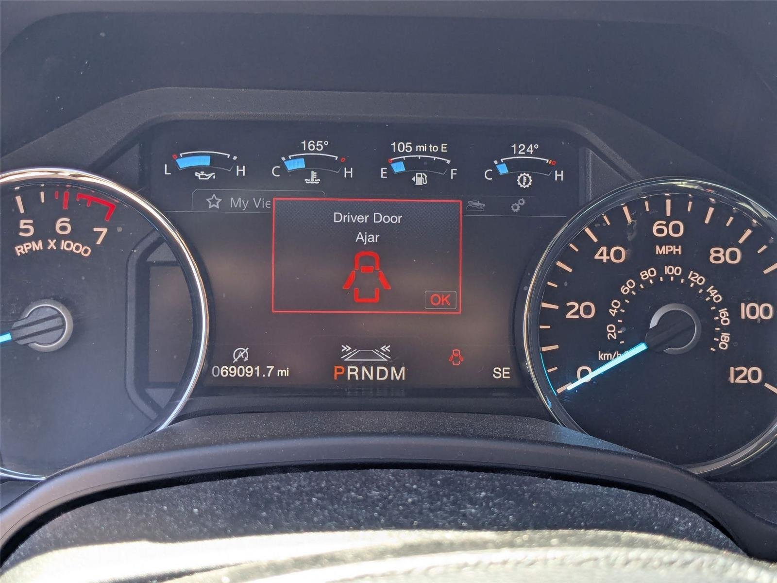 Used 2020 Agate Black Metallic Ford LARIAT image 9