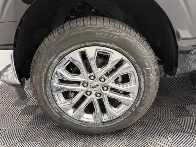 New 2026 Agate Black Metallic Ford XLT image 41