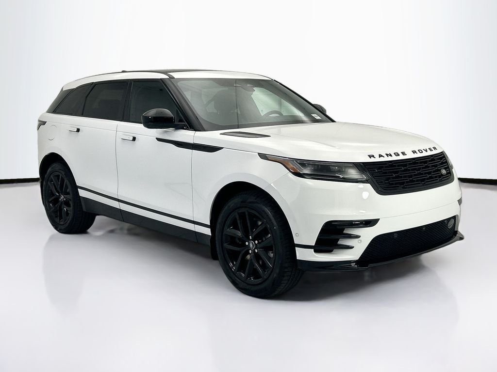 New 2026 Fuji White LAND ROVER Dynamic SE image 3
