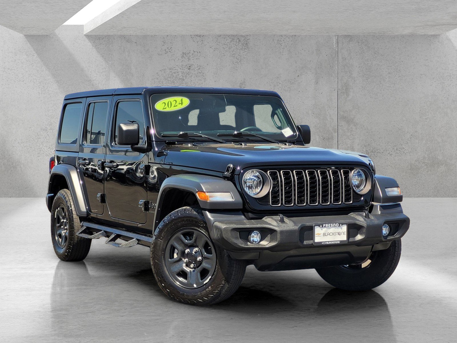 2024 Jeep Wrangler Sport's photo