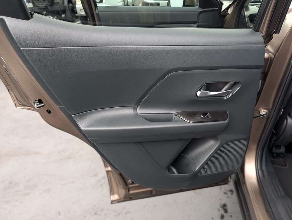 2025 Nissan Kicks SV - Photo 18