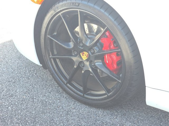 Used 2016 White Porsche  image 10