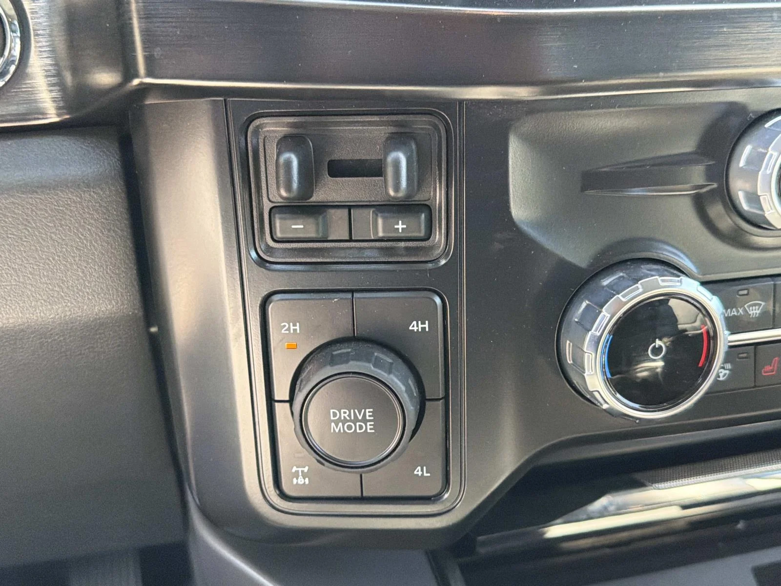 Used 2026 Agate Black Metallic Ford LARIAT 4WD Crew Cab 6.75